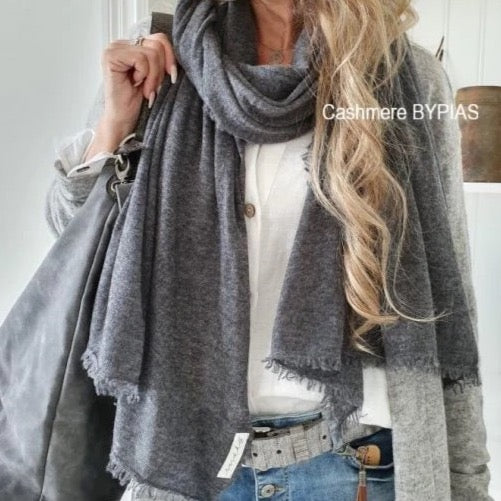 CASHMERE LOVE SCARF - GRAPHITE