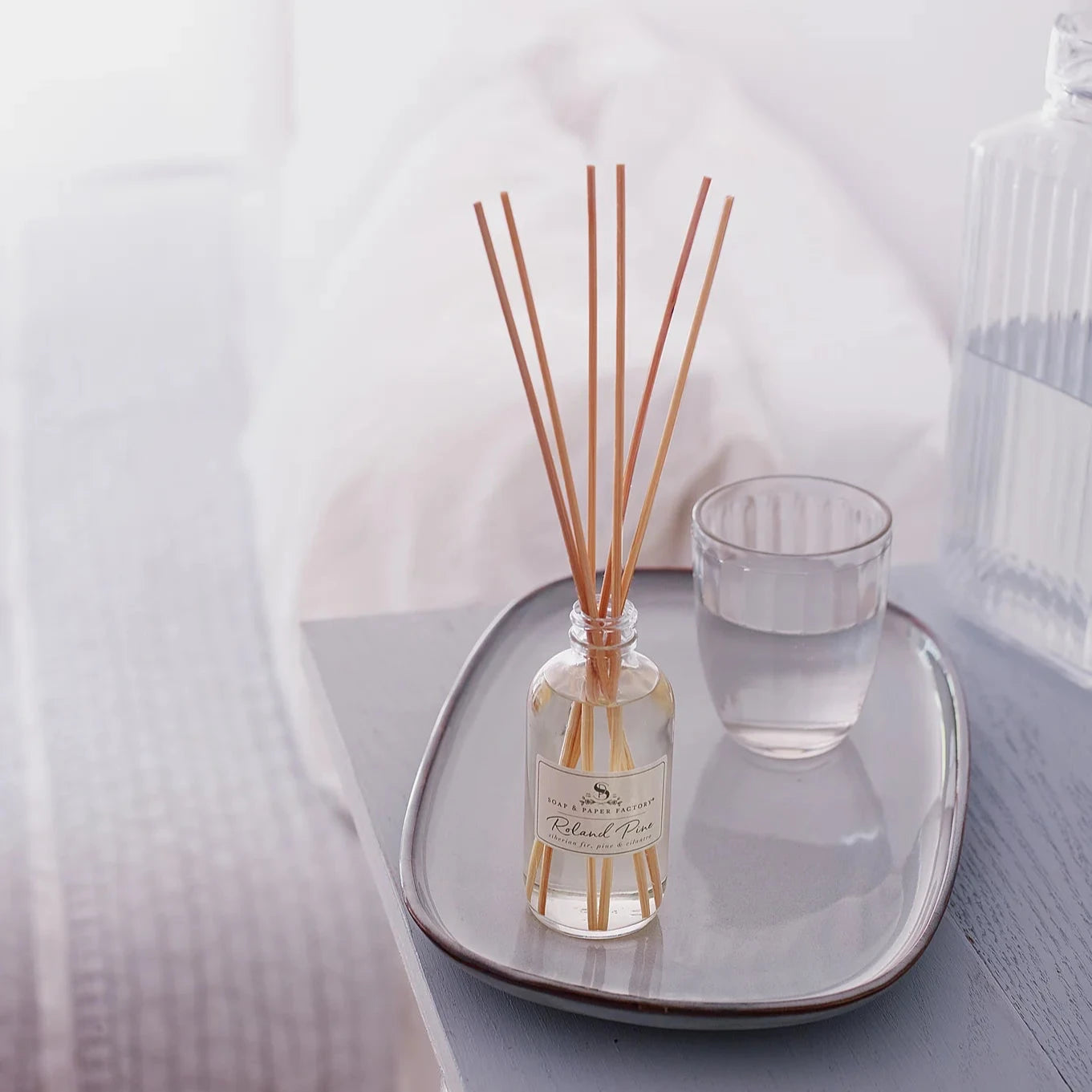 ROLAND PINE ROOM DIFFUSER