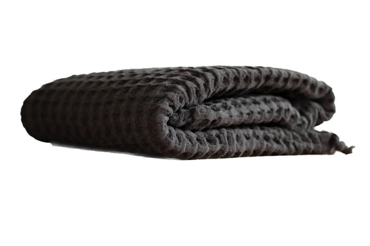 WAFFLE THROW - BLACK / PICCOLA (150*150cm)