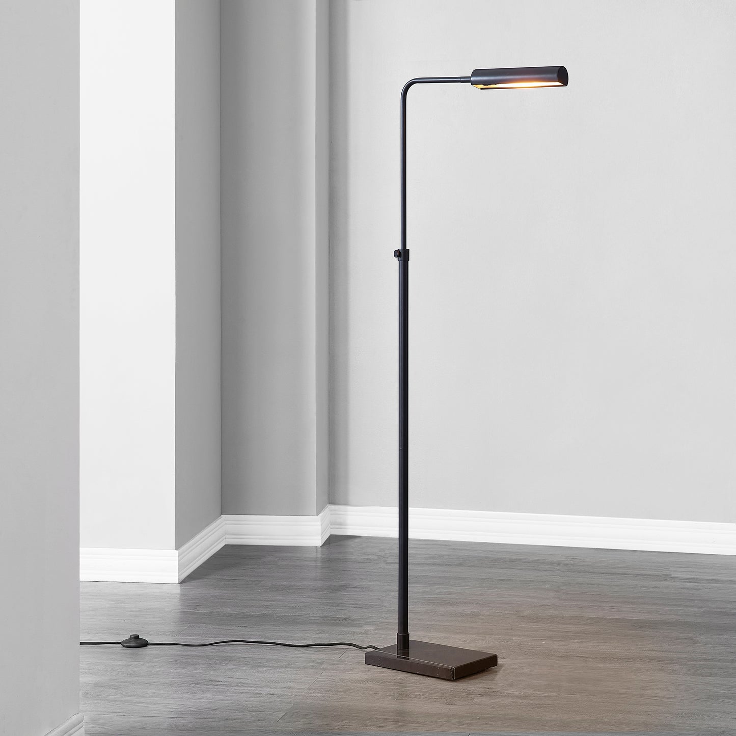 FLOOR LAMP FAYE